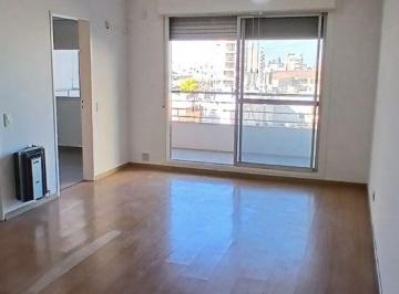 Departamento de 3 ambientes, Rosario · Alquiler – 2 Dorm. – Paraguay 2348