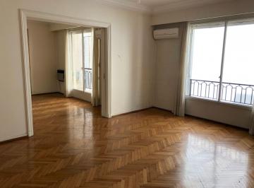 Departamento de 4 ambientes, Recoleta · Alquiler - Recoleta - Av Alvear 1900 - Cochera - 4 Ambientes en Edificio Señorial