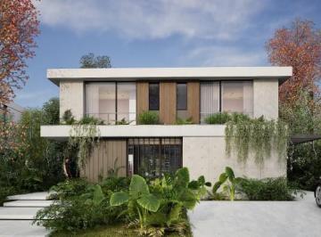 Casa · 252m² · 7 Ambientes · Casa en Los Castaños