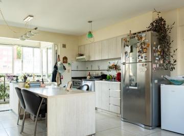 Departamento · 90m² · 4 Ambientes · Departamento de 3 Dorm. en Barrio Lourdes