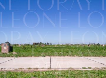 Terreno · 700m² · Terreno en Venta en Saint Thomas Chico, Canning, Interno
