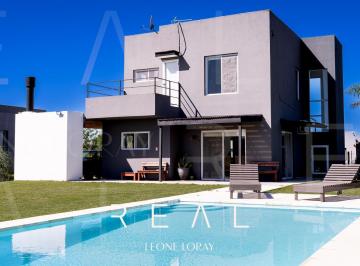 Casa · 150m² · 5 Ambientes · 3 Cocheras · Casa en Venta, 5 Ambientes, en Barrio San Sebastian, Area 10, Pilar
