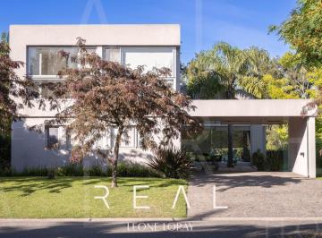 Casa · 275m² · 6 Ambientes · 5 Cocheras · Casa a Laguna en Las Glorietas de Nordelta, Tigre