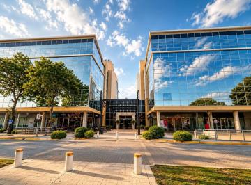 Oficina comercial · 220m² · 8 Ambientes · Oficina en Alquiler, 7 Ambientes, en Amaneceres Office Canning 220 m²