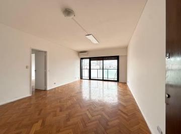 Departamento · 70m² · 3 Ambientes · Departamento Sobre Av Las Heras con Balcón en Venta - Barrio Norte