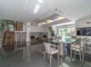 Casa · 550m² · 5 Ambientes · 2 Cocheras · Vende Casa Lote Propio 5 Amb - 1240 m² Terreno