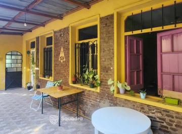 Casa · 128m² · 3 Ambientes · 1 Cochera · Venta | Permuta - Casa 2 Dorm. con Cochera y Local Comercial Al Frente - Alberdi, Rosario.