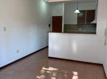 Departamento de 2 ambientes, Lanús · Departamento en Alquiler C/ Cochera en Lanús Este