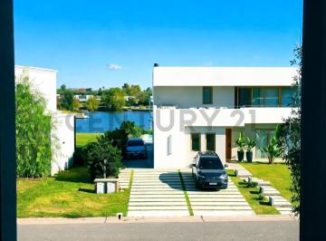 Casa · 157m² · 5 Ambientes · 1 Cochera · Venta Casa 4 Ambientes C/ Escritorio - San Matias - Area 5