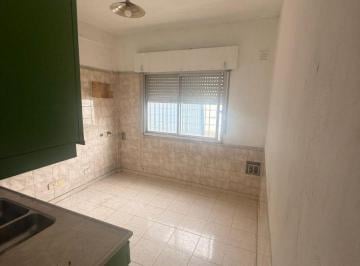 PH de 2 ambientes, Avellaneda · PH de 45 m² con 1 Dormitorio en Alquiler en Sarandi