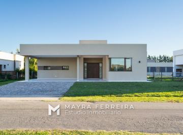 Casa · 211m² · 4 Ambientes · 4 Cocheras · Casa en Venta 4 Ambientes en Fincas del Alba - Canning.