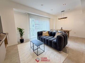 Departamento · 70m² · 2 Dormitorios · 3 Ambientes a La Calle. Colon y Corrientes.