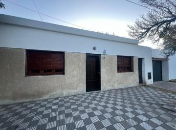 Casa · 92m² · 3 Ambientes · 1 Cochera · Casa en Venta B° Alta Córdoba