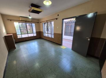 Casa · 148m² · 5 Ambientes · 1 Cochera · Casa en España y Hospitales