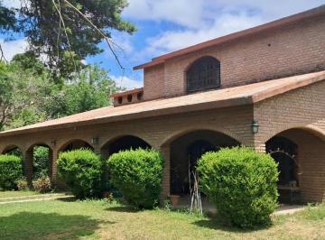 Casa de 7 ambientes, Villa del Totoral · Oportunidad de Inversión: Casa + 2 Terrenos en Venta en Villa Totoral: 1204 m² Total, 3 Dorm y ¡Mas!