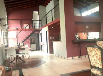 Quinta vacacional · 253m² · 6 Ambientes · 1 Cochera · Venta Casa Quinta, 6 Ambientes - en Barrio El Cazador, Belen de Escobar.