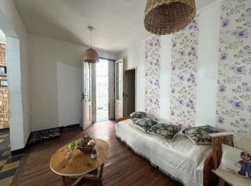PH · 69m² · 3 Ambientes · Venta PH 3 Ambientes con Patio en Liniers