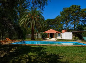 Quinta vacacional · 80m² · 3 Ambientes · 1 Cochera · Venta Quinta 3 Ambientes Arturo Segui