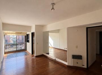Departamento · 60m² · 2 Dormitorios · Departamento 2 Dormiorios. Semipiso. Balcon Al Frente. Centro