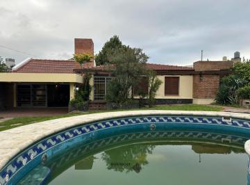 Casa · 186m² · 6 Ambientes · 2 Cocheras · Casa en Venta en Carlos Paz