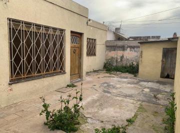 PH · 60m² · 3 Ambientes · PH 3 Amb Venta Lomas de Zamora A/credito Patio