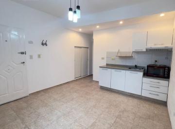 Departamento · 46m² · 2 Ambientes · Departamento en Alquiler en Ramos Mejia