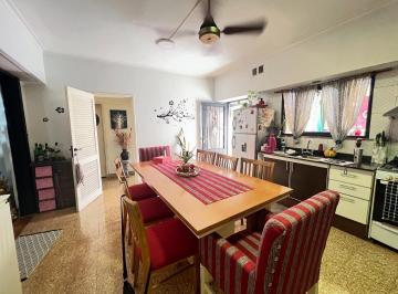 PH · 158m² · 7 Ambientes · Casa en Barrio Echesortu