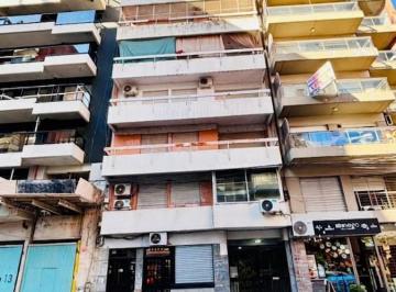 Departamento · 86m² · 5 Ambientes · Venta Departamento 3 Dorm. con Balcon - Centro Rosario
