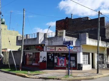 Casa de 3 ambientes, La Matanza · Casa 3 Amb. con Tza. Patio y Fdo