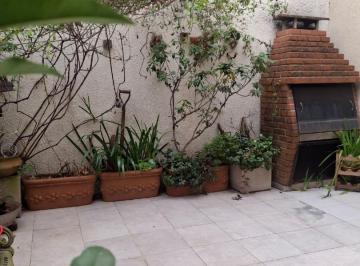 PH · 62m² · 3 Ambientes · Duplex de 3ambientes/ con Patio y Parrilla/ Venta, Urquiza