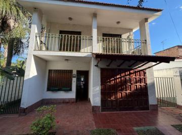 Casa de 5 ambientes, Villa Carlos Paz · B Villa Dominguez Chalet 3 Dorm Piscina Parque