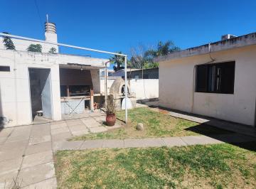 Casa · 223m² · 5 Dormitorios · 1 Cochera · Venta Casa 3 Dor + Depto 2 Dor - Barrio Colón - Escritura