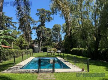 Terreno · 98m² · Lote en Venta en Parque Leloir 1054 m. con Pileta, Quincho, Luz y Gas