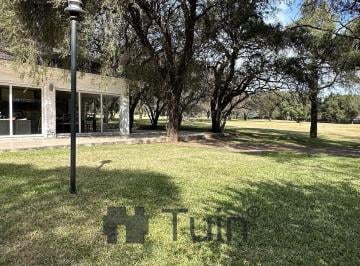 Casa · 480m² · 9 Ambientes · 7 Cocheras · Las Delicias Fondo Golf - Ideal Para Remodelar