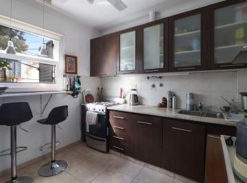 PH · 92m² · 3 Ambientes · Venta Olivos PH 3 Amb + Quincho Terraza Jacuzzi
