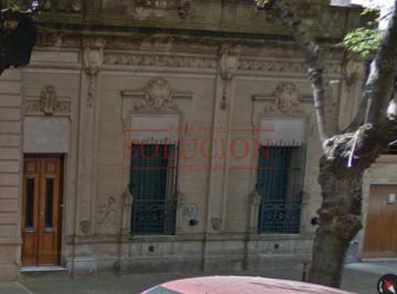 Casa · 195m² · 5 Ambientes · A Actualizar, Apto Varios Destinos Casco Historico