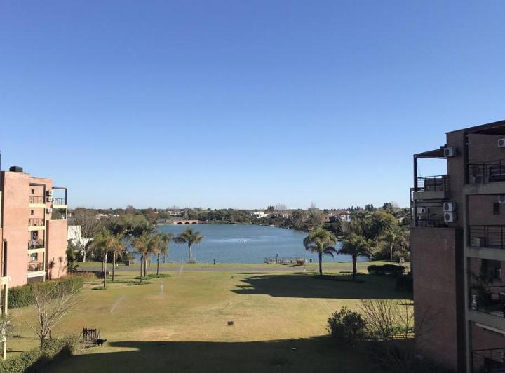 Departamento · 68m² · 3 Ambientes · 1 Cochera