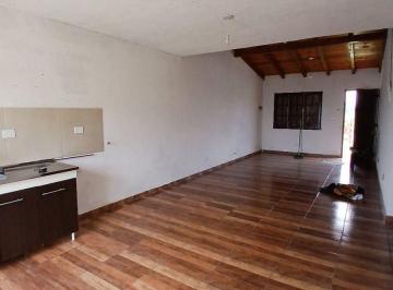 Casa · 65m² · 3 Ambientes · Venta Casa 2 Dorm. B° Vicor Oportunidad