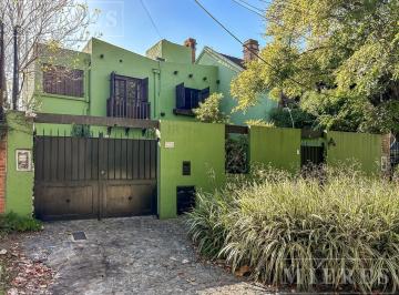 Casa · 202m² · 5 Ambientes · 3 Cocheras · Gran Casa de 5 Ambientes Ubicada en El Tradicional Barrio Pagliettini, en Victoria en Venta