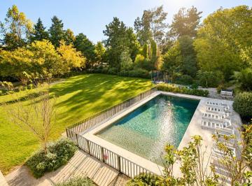 Casa · 633m² · 9 Ambientes · 6 Cocheras · Casa en Venta Altos del Pilar 9 Ambientes Nueva