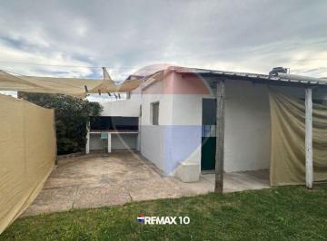 Casa · 1m² · 3 Ambientes · 1 Cochera · Se Alquila Casa un Dormitorio