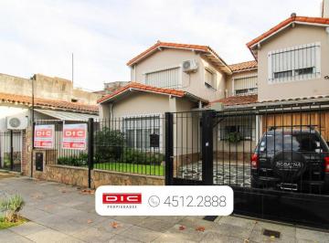 Casa · 262m² · 5 Ambientes · 3 Cocheras · Chalet 4 Dorm. Venta - Martinez