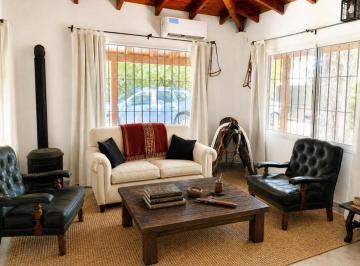 Casa · 100m² · 3 Ambientes · 2 Cocheras · Hermosa Casa 3 Amb Sobre de Lote 1000 m² en Maschwitz