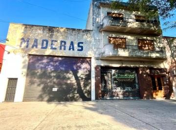 Bodega-Galpón · 744m² · Galpon en Venta 2 PH y Local Comercial en Lugano