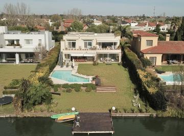 Casa · 449m² · 9 Ambientes · 4 Cocheras · Importante Casa a La Laguna - Barrio Privado Santa Barbara