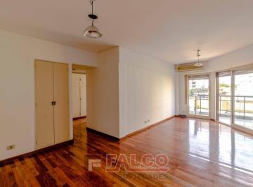 Departamento · 90m² · 4 Ambientes · 1 Cochera · Semipiso de Cuatro Ambientes con Espacio Guardacoche