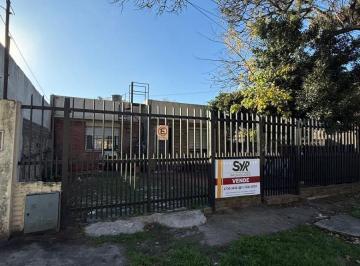 Casa de 3 ambientes, Vicente López · Casa 3 Amb C/jardin en Florida Oeste