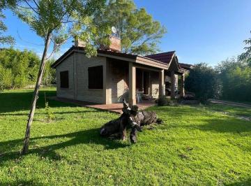 Casa · 123m² · 4 Ambientes · 1 Cochera · Venta Casa 2 Dorm. en Villa Rumipal Córdoba