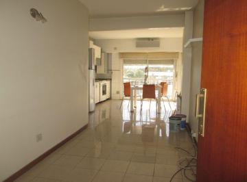 Departamento de 3 ambientes, Villa Urquiza · 3 Amb. Cfte. Bajas Expensas - 3ero. X Escalera