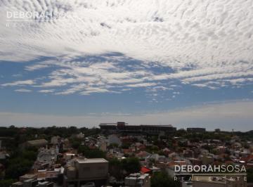 Departamento · 72m² · 3 Ambientes · 1 Cochera · Alquiler Departamento de 3 Ambientes con Excelente Vista y Cochera Fija Cubierta!